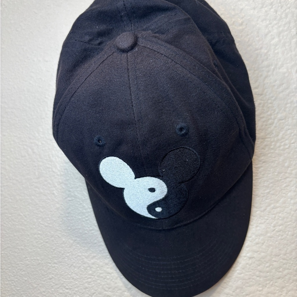 Vintage Walt Disney World Yin & Yang Mickey Mouse Hat – Adjustable Adult - Picture 2 of 7